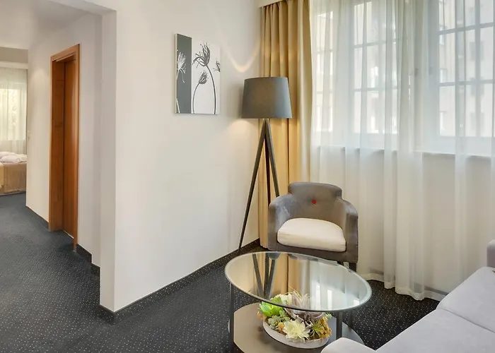 Hotell Clement 4*