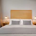 Clement Hotel