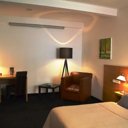 클레멘트 4* 프라하