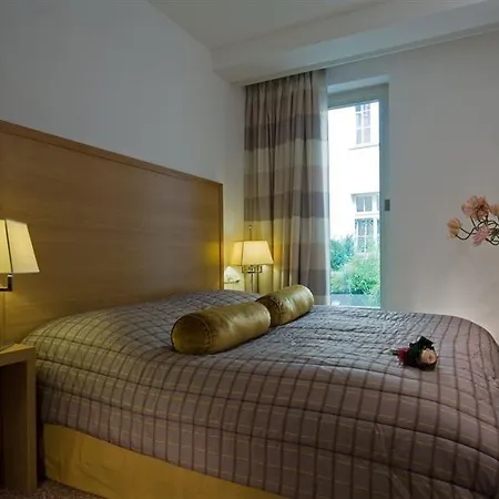 Clement Hotel 4*