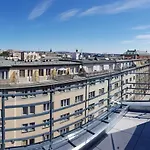 Hotel Clement